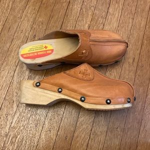 Vintage Made in Holland High Fashion Orthopaedic Genuine Wood + Leather Clog